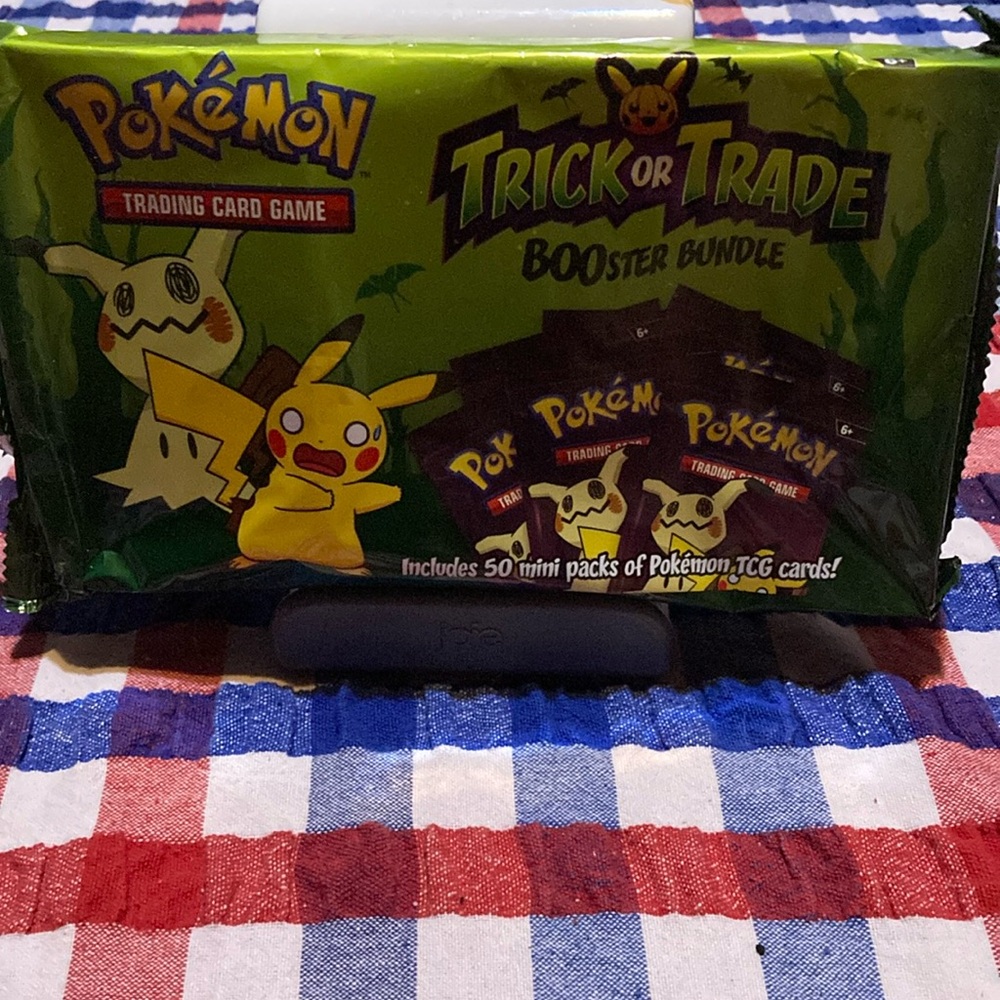 Pokémon Trick or trade booster bundle cards 50 packs NEW!!!! 🩵🐛💛 - Picture 2 of 4